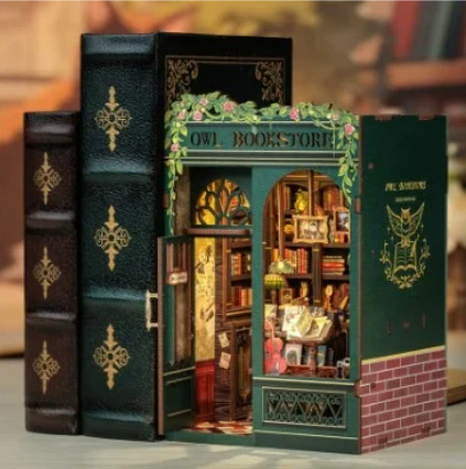 THE OWL BOOKSTORE - Une librairie intemporelle en miniature