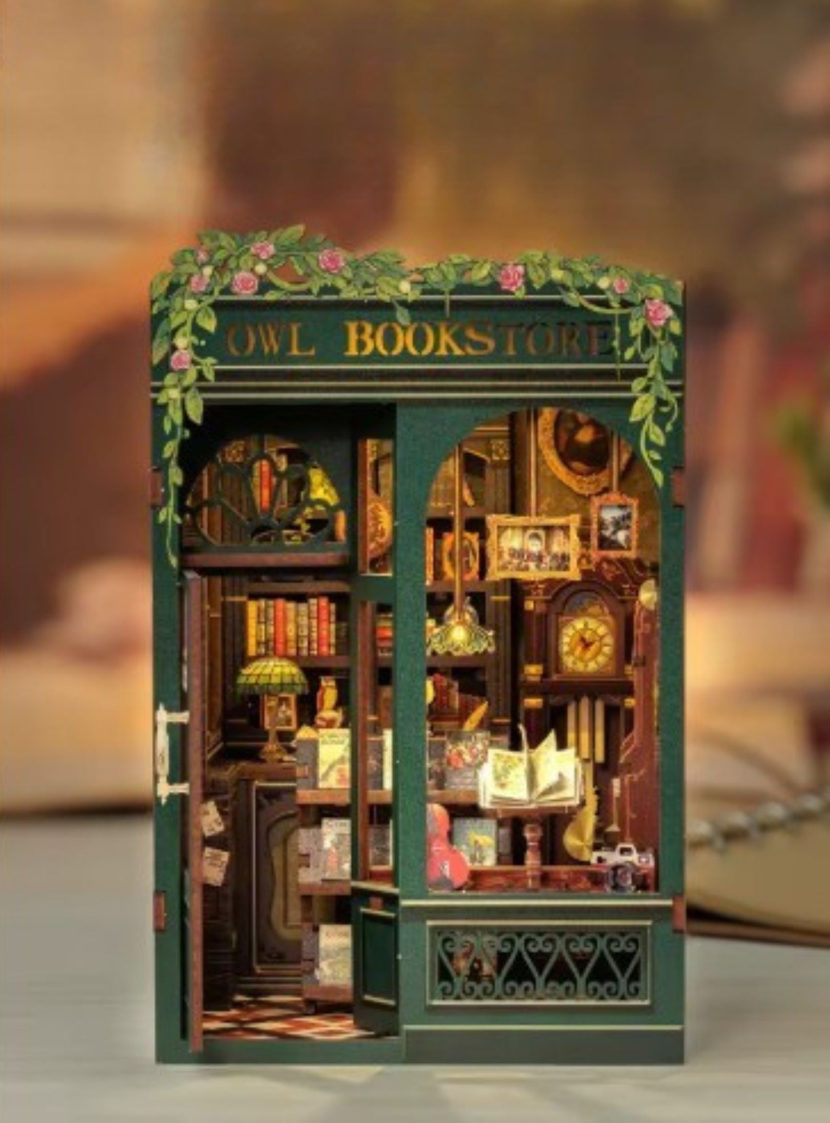 <b> THE OWL BOOKSTORE </b> <br> Une librairie intemporelle