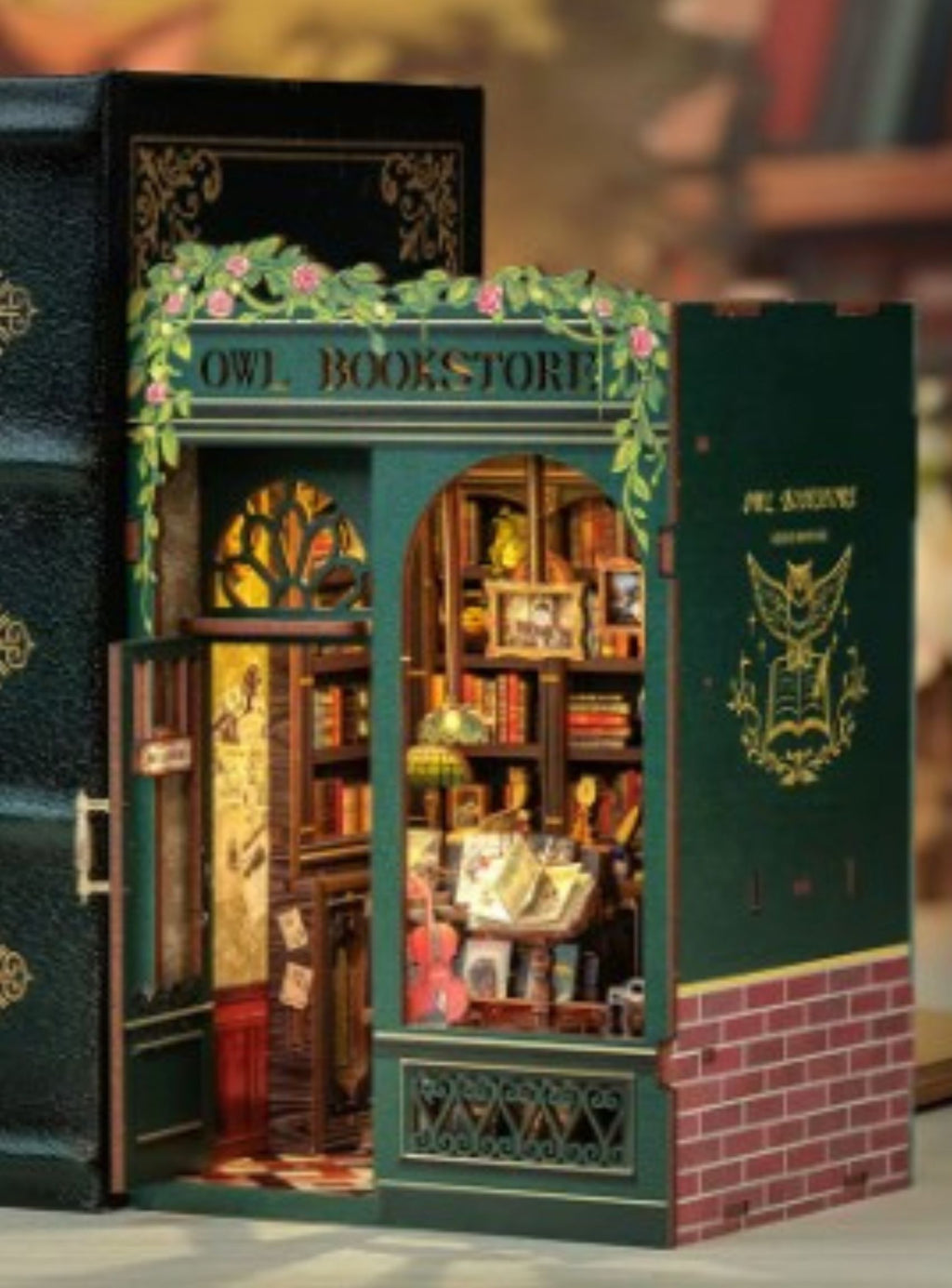 <b> THE OWL BOOKSTORE </b> <br> Une librairie intemporelle